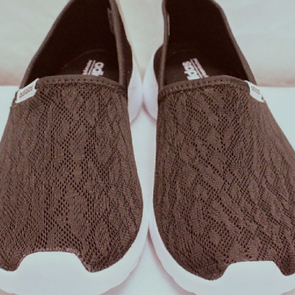 Addias womans lite racer slip on shoe